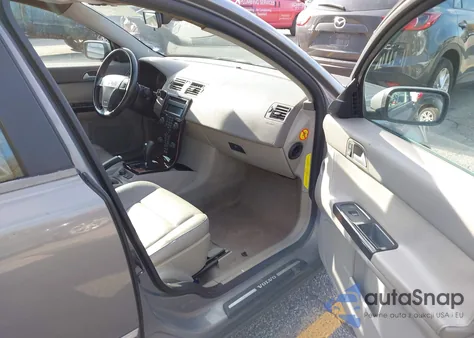 2004 Volvo S40 2.4I из США, поврежденный, VIN YV1MS382642028019